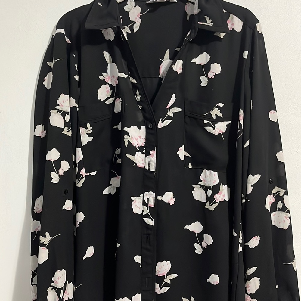 Cute top for work